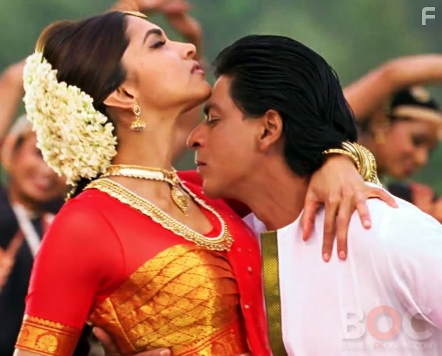 Shah Rukh Khan and Deepika Padukone in Чeннайский экспресс (2013)