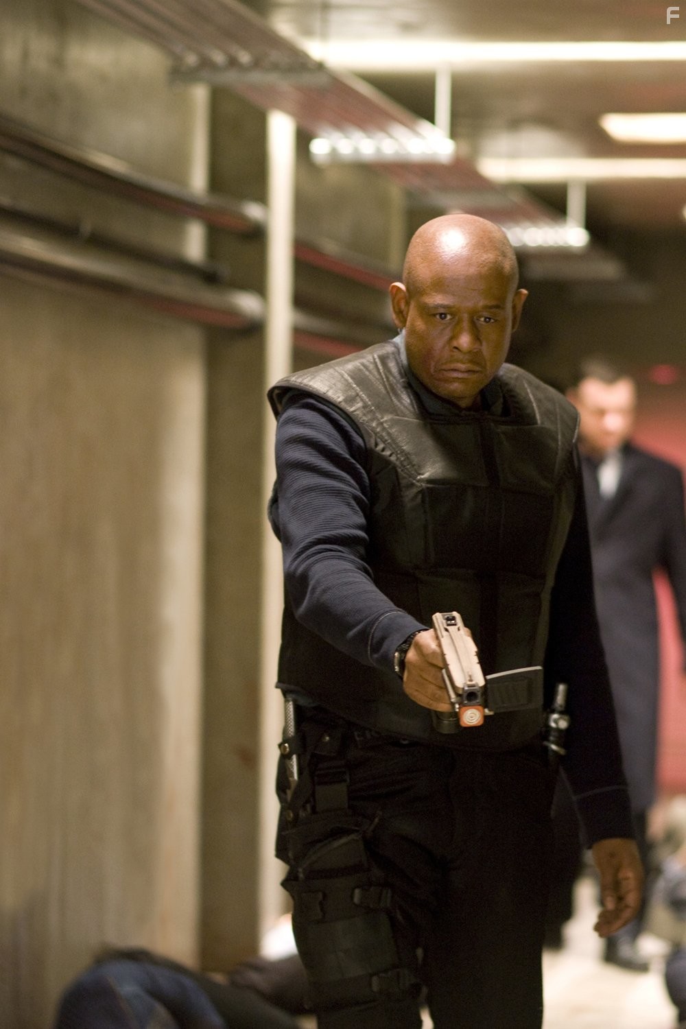 Forest Whitaker in Потрошители (2010)