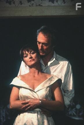 Clint Eastwood and Meryl Streep in Мосты округа Мэдисон (1995)