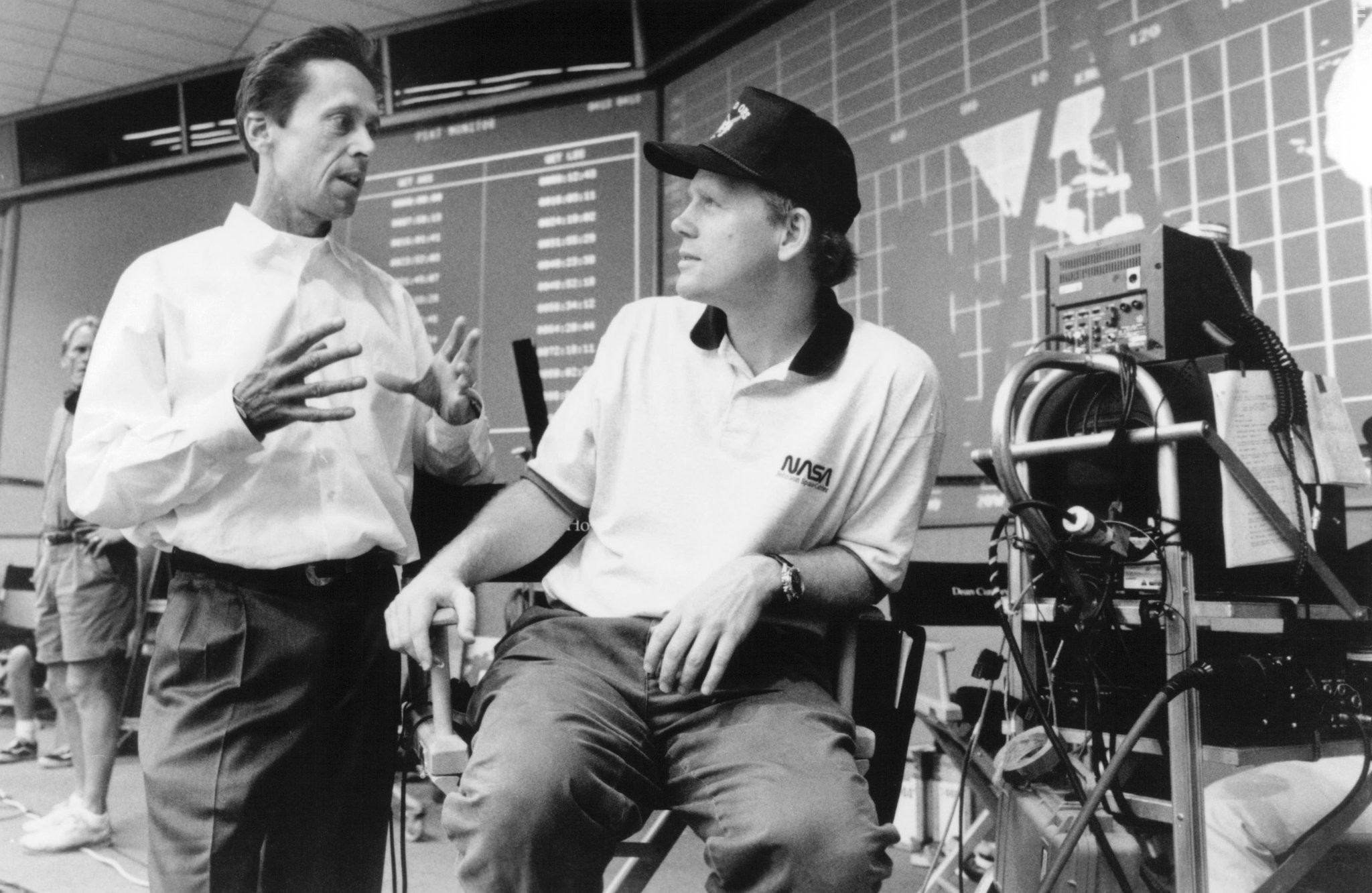 Ron Howard and Brian Grazer in Аполлон 13 (1995)