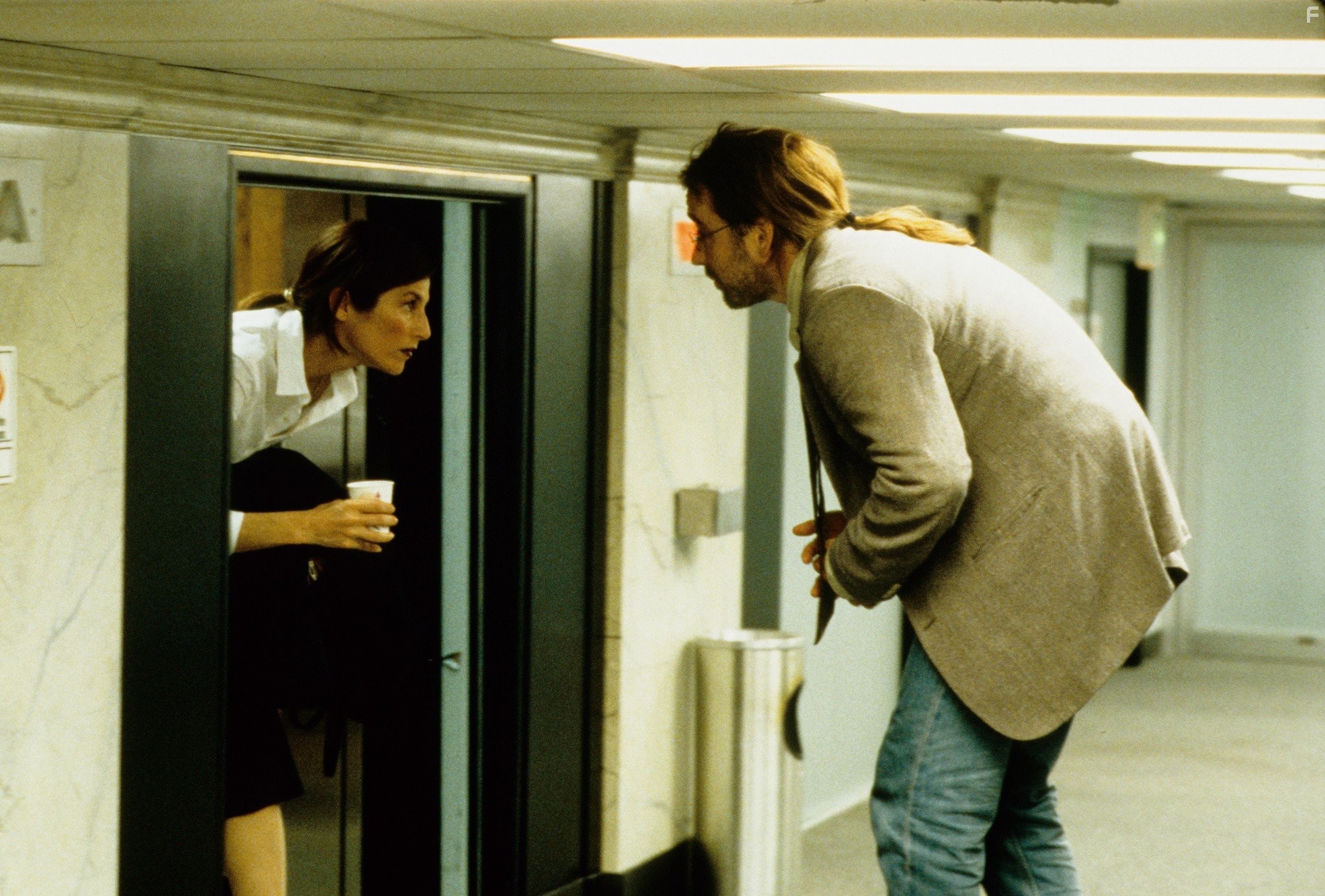 John Cusack and Catherine Keener in Быть Джоном Малковичем (1999)