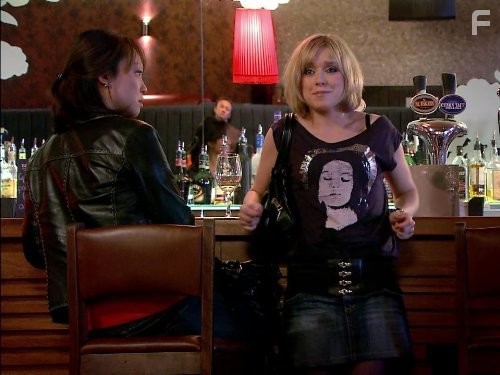 Daniela Denby-Ashe and Naoko Mori in Торчвуд (2006)