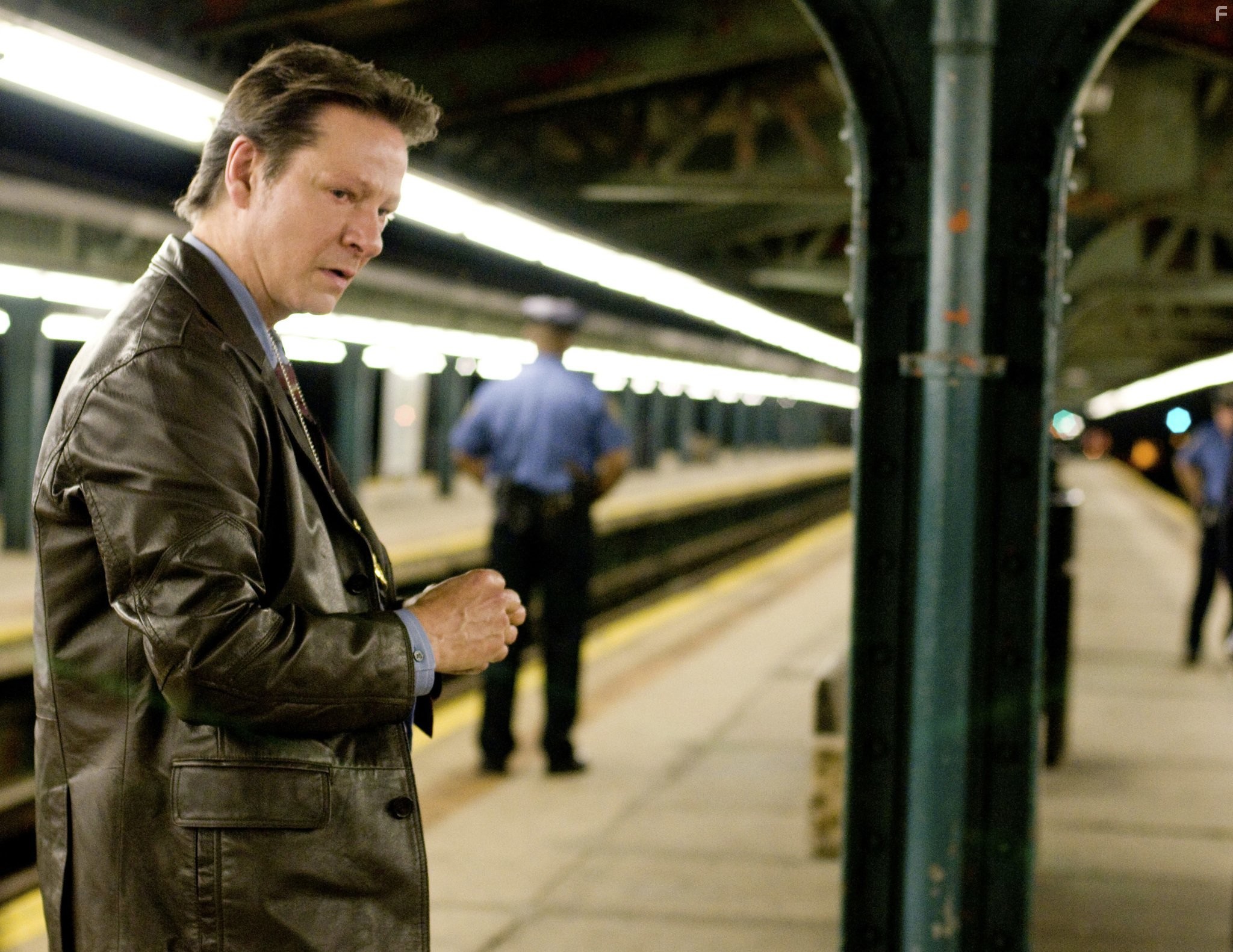 Chris Cooper in Помни меня (2010)