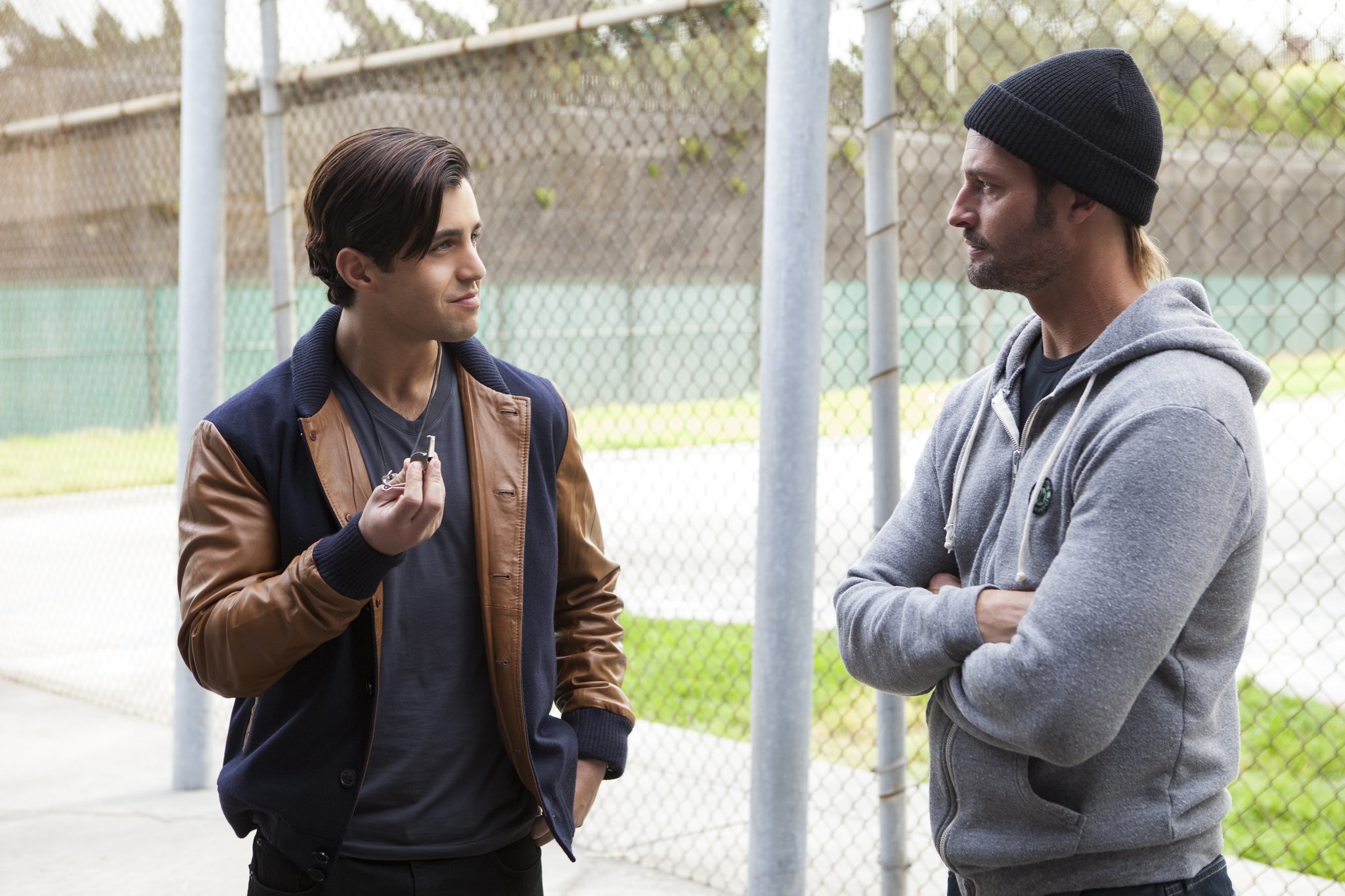Josh Holloway and Josh Peck in Короли танцпола (2013)