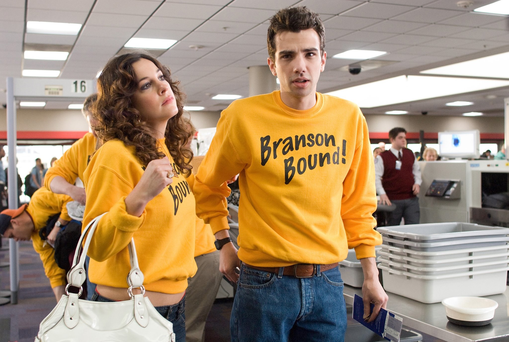 Lindsay Sloane and Jay Baruchel in Слишком крута для тебя (2010)