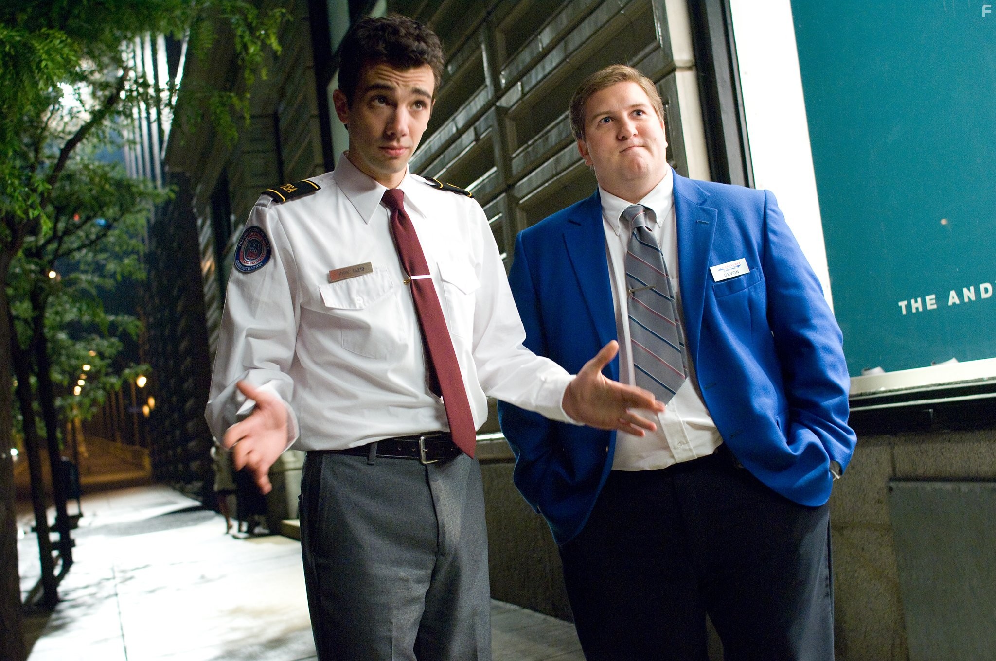 Jay Baruchel and Nate Torrence in Слишком крута для тебя (2010)