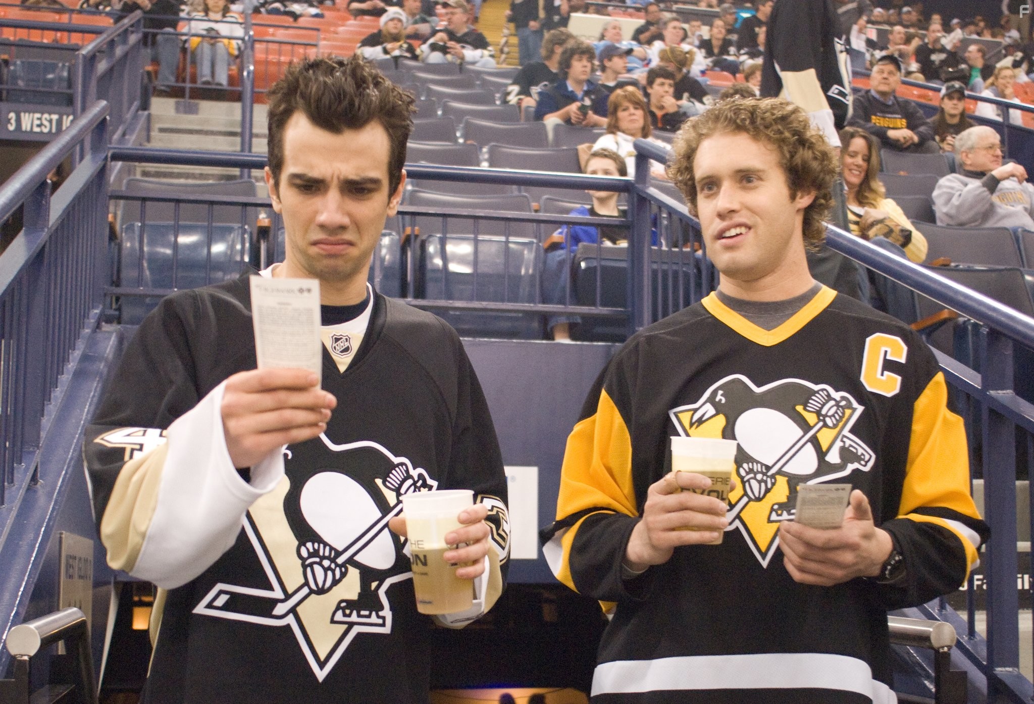Jay Baruchel and T.J. Miller in Слишком крута для тебя (2010)