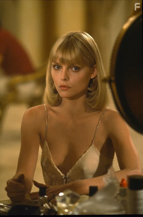 Michelle Pfeiffer in Лицо со шрамом (1983)
