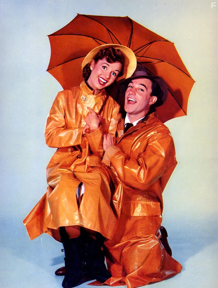 Gene Kelly and Debbie Reynolds in Поющие под дождём (1952)