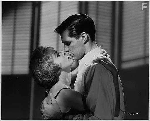 Janet Leigh and John Gavin