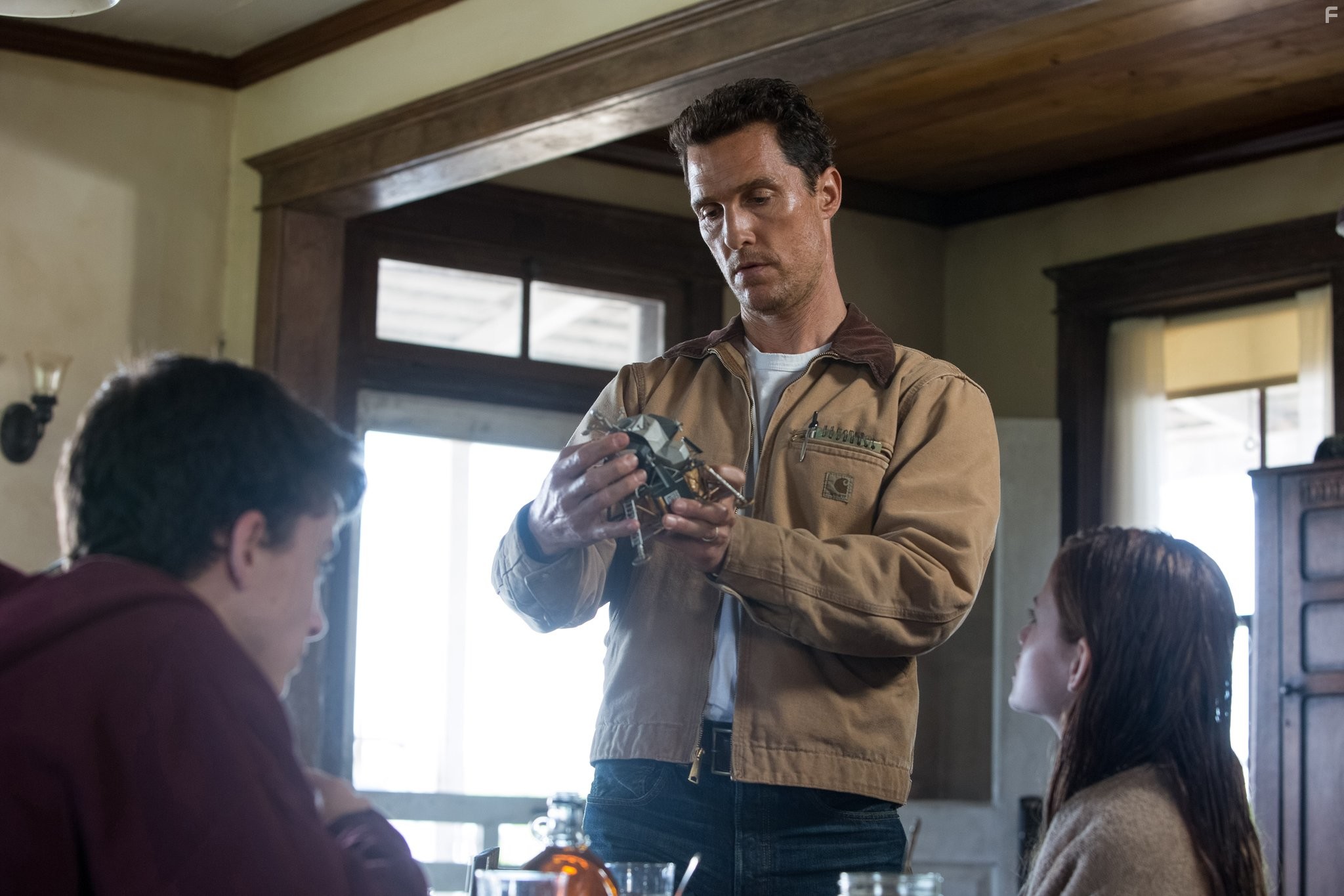 Matthew McConaughey, Timoth?e Chalamet, and Mackenzie Foy in Интерстеллар (2014)