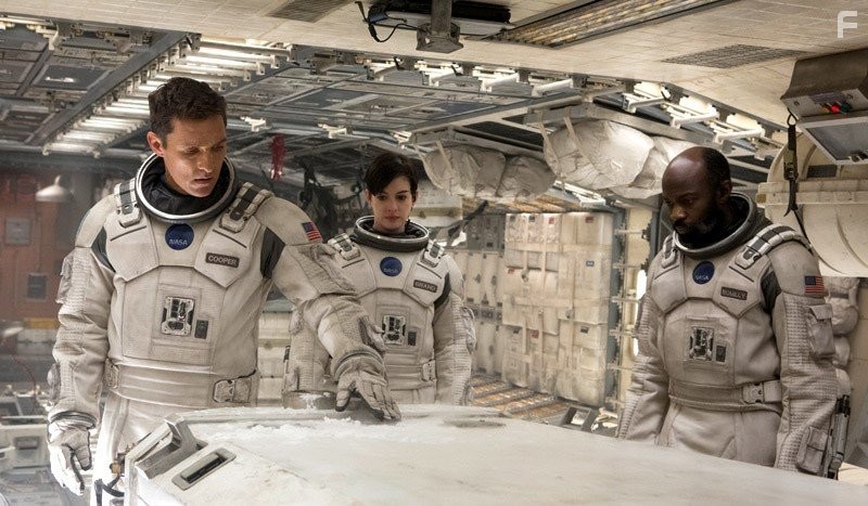 Matthew McConaughey, Anne Hathaway, and David Gyasi in Интерстеллар (2014)