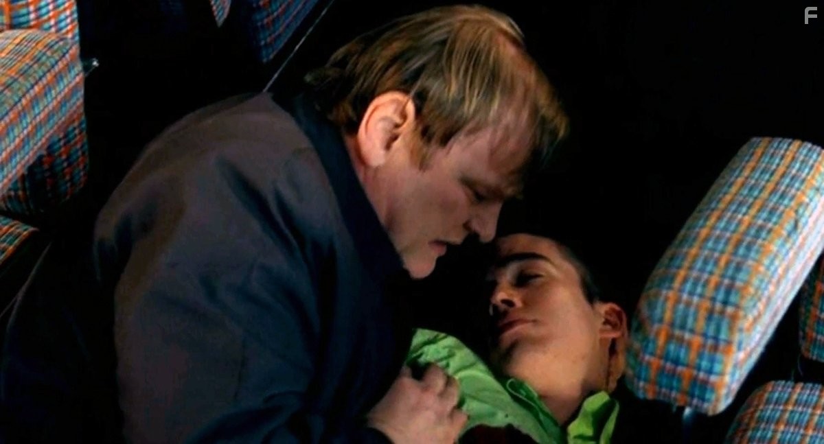 R?aidhr? Conroy and Brendan Gleeson in Шестизарядный (2004)