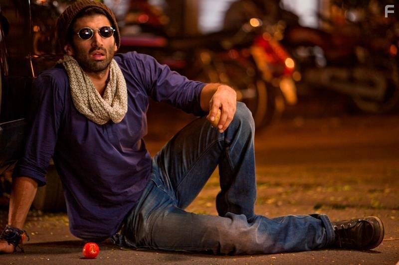 Aditya Roy Kapoor in Жизнь во имя любви 2 (2013)