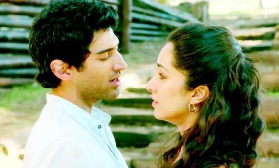 Aditya Roy Kapoor and Shraddha Kapoor in Жизнь во имя любви 2 (2013)