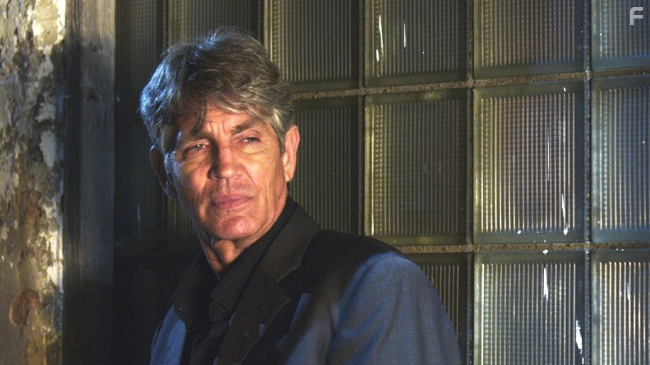Eric Roberts in 23 Minutes to Sunrise (2012)