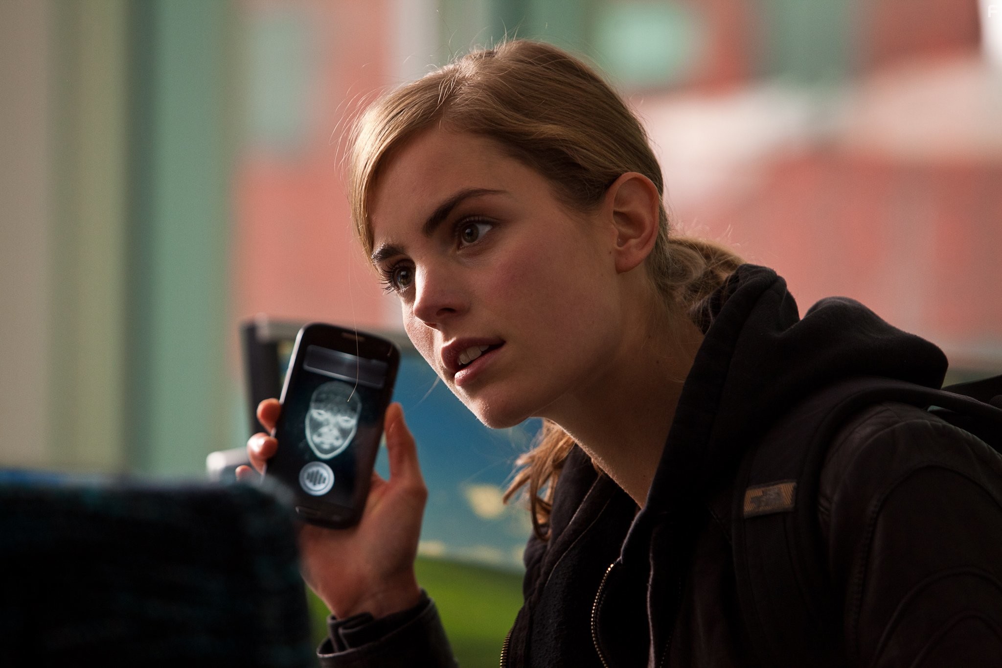 Hannah Hoekstra in Android (2013)
