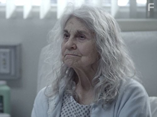 Lynn Cohen in Старость - не радость (2013)