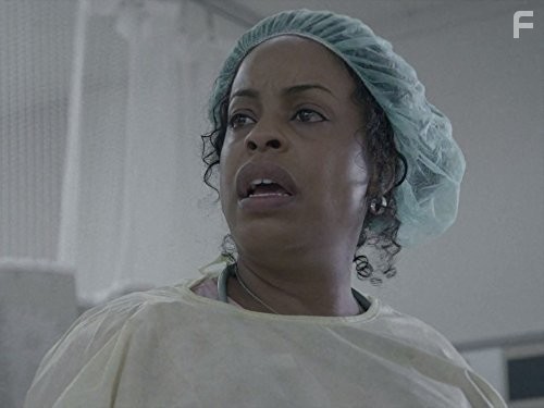 Niecy Nash in Старость - не радость (2013)