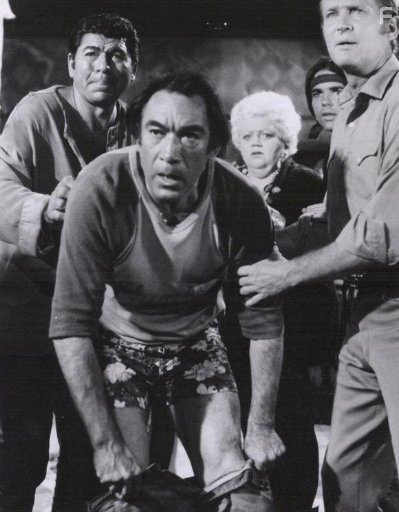 Anthony Quinn and Claude Akins in Flap (1970)