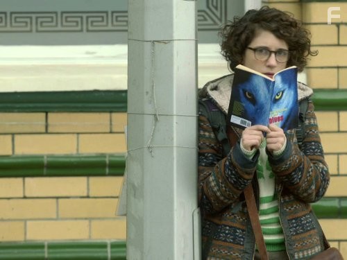 Ellie Kendrick in Быть человеком (2008)
