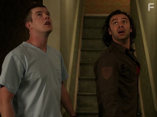 Russell Tovey and Aidan Turner in Быть человеком (2008)