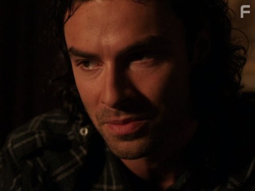 Aidan Turner in Быть человеком (2008)