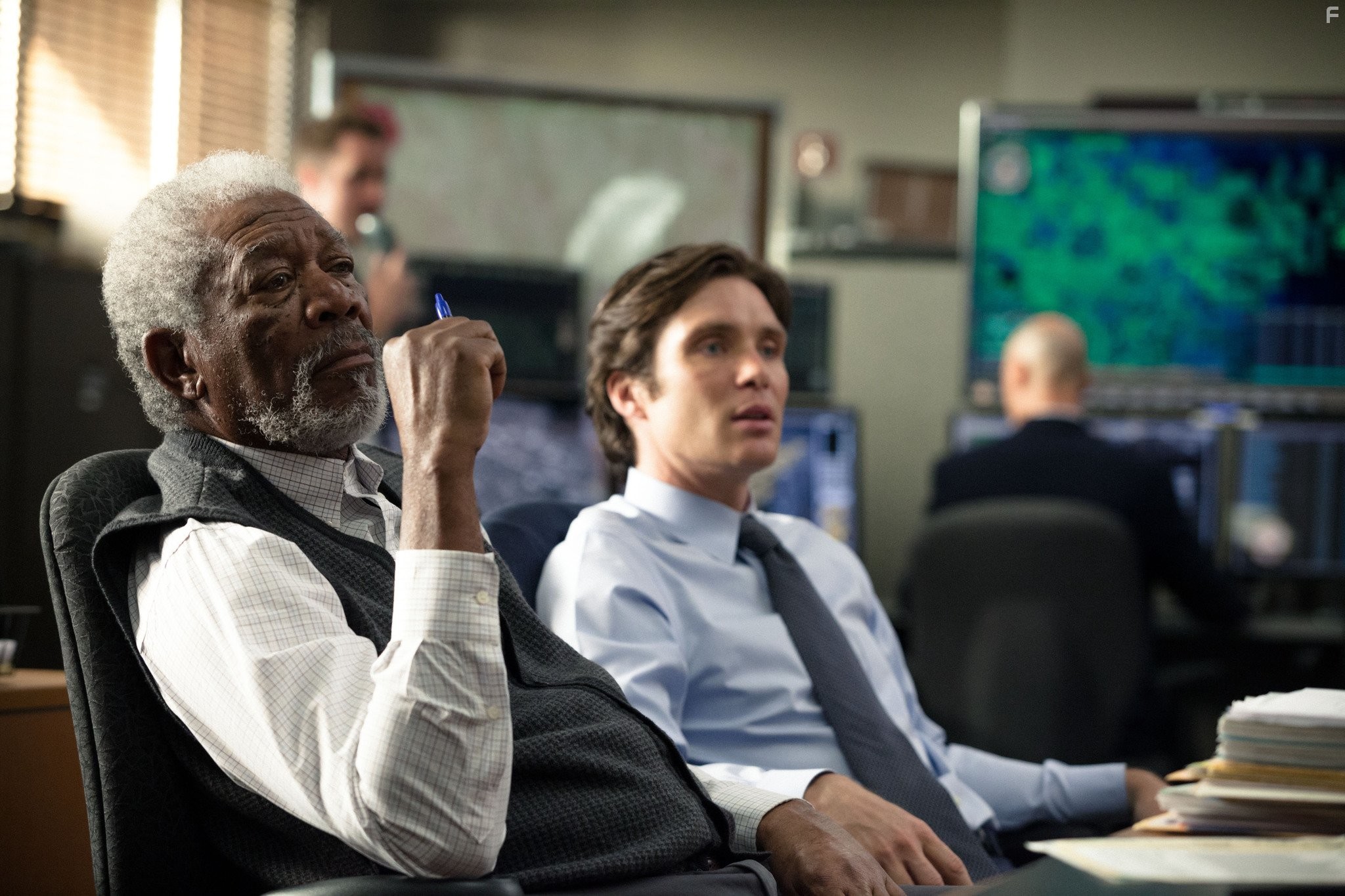 Morgan Freeman and Cillian Murphy in Превосходство (2014)