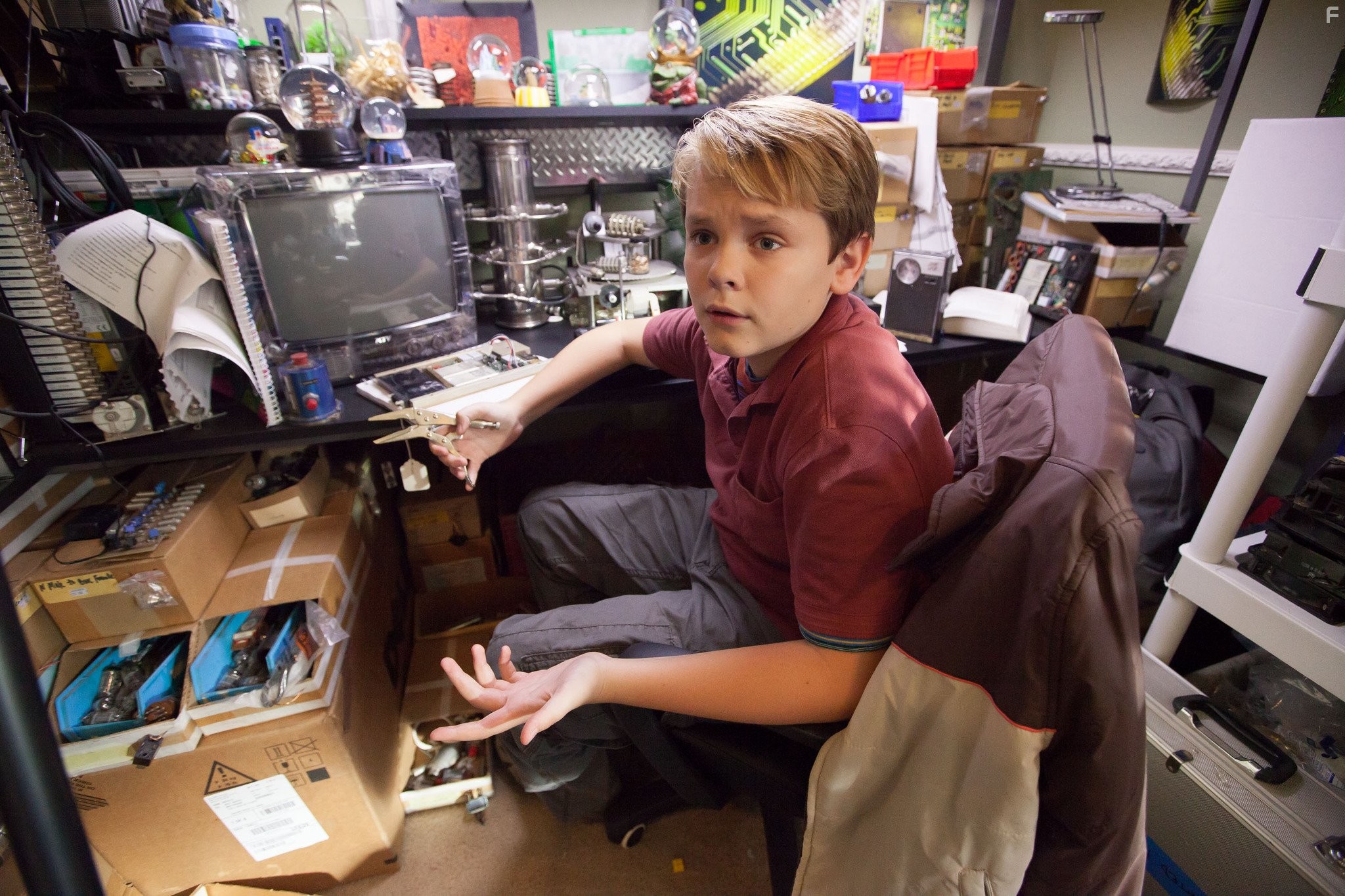 Reese Hartwig in Внеземное эхо (2014)