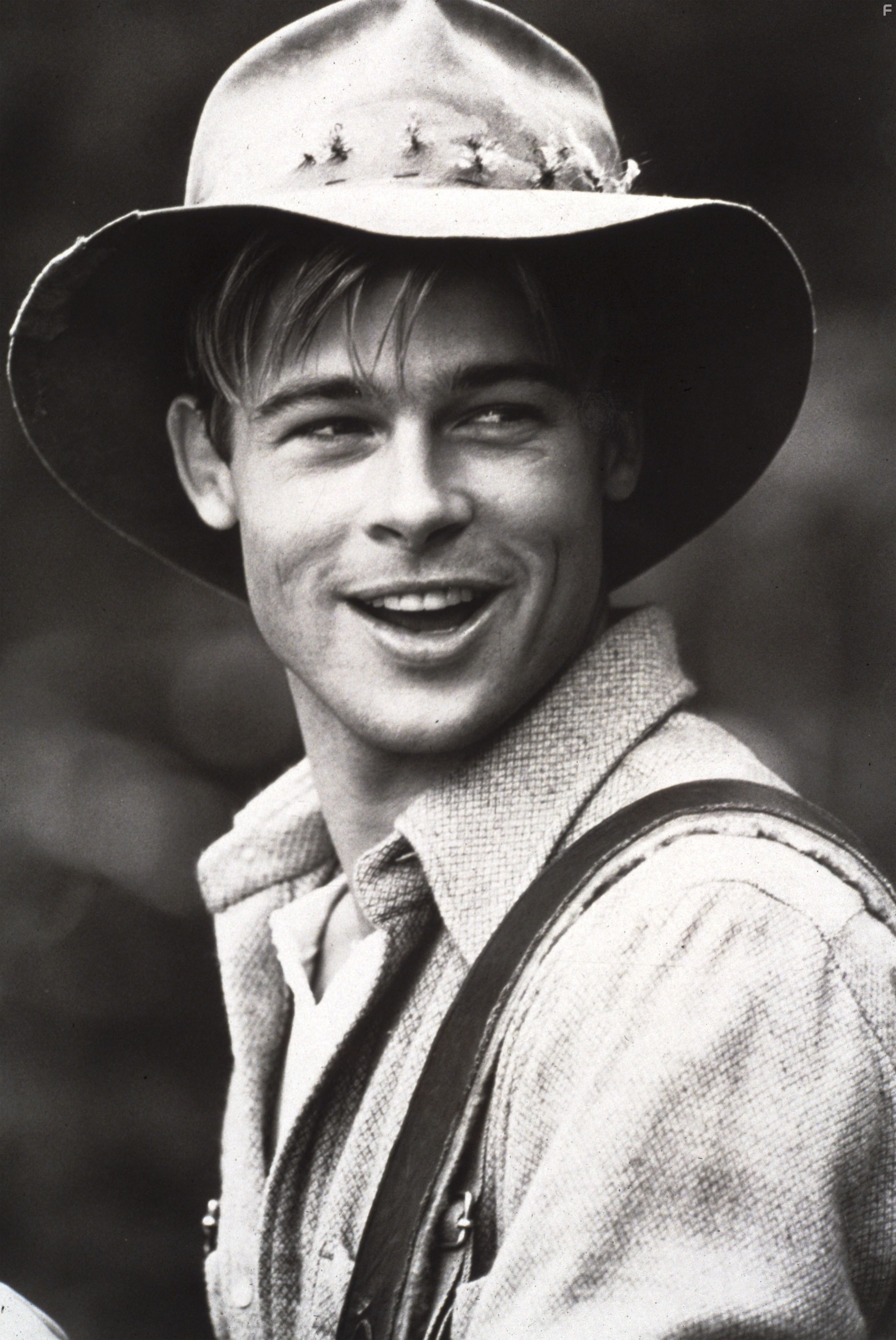Brad Pitt in Там, где течет река (1992)