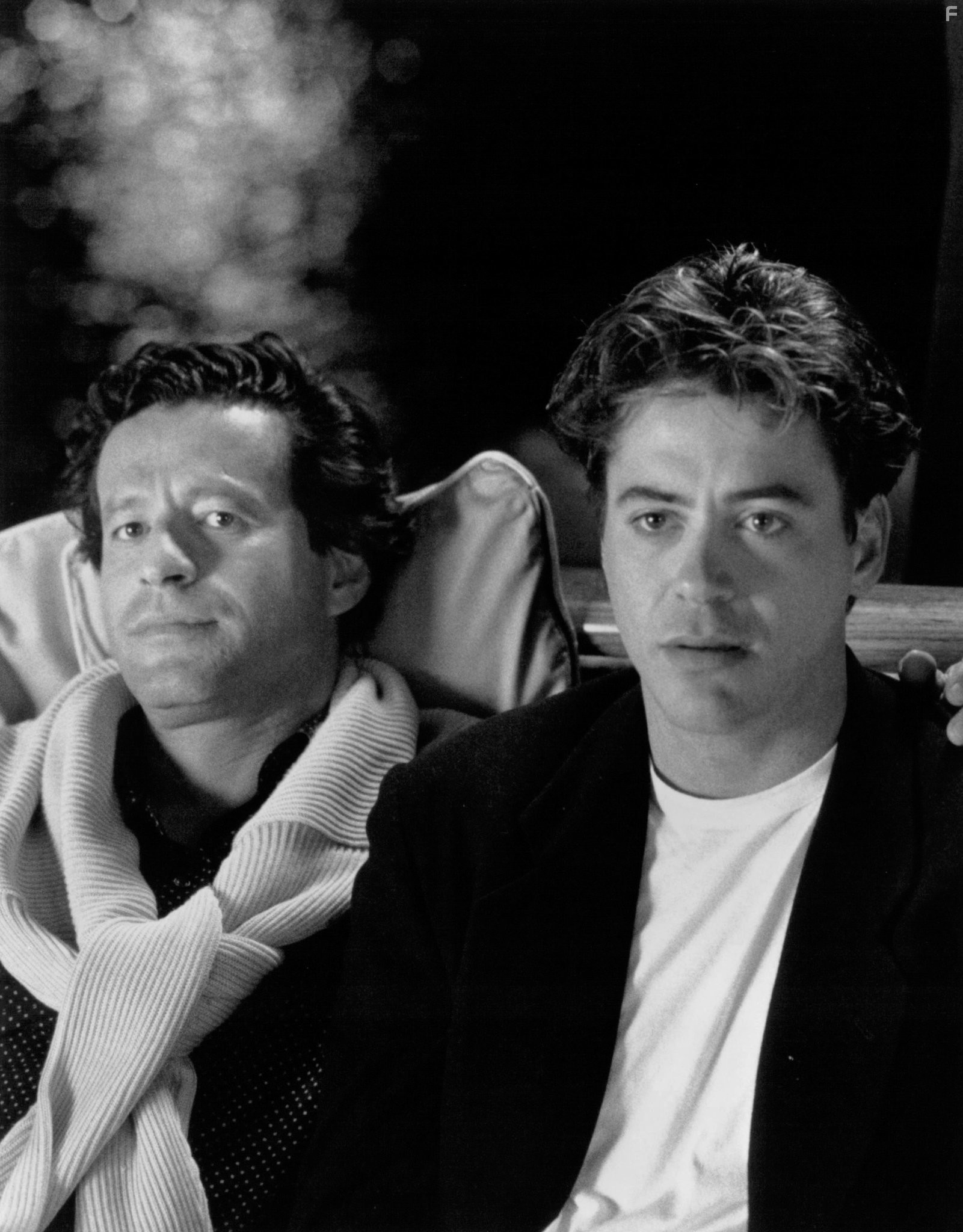 Robert Downey Jr. and Joaquim de Almeida in Только ты (1994)