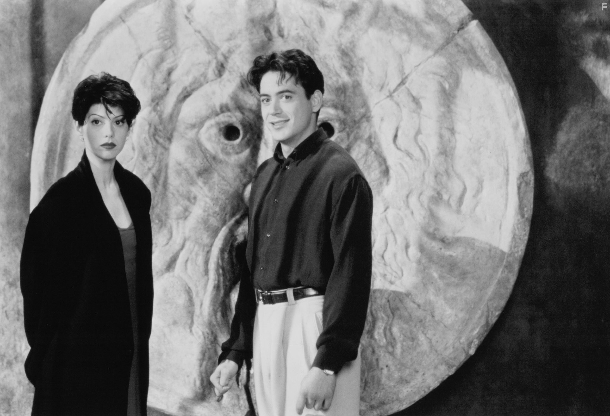 Robert Downey Jr. and Marisa Tomei in Только ты (1994)