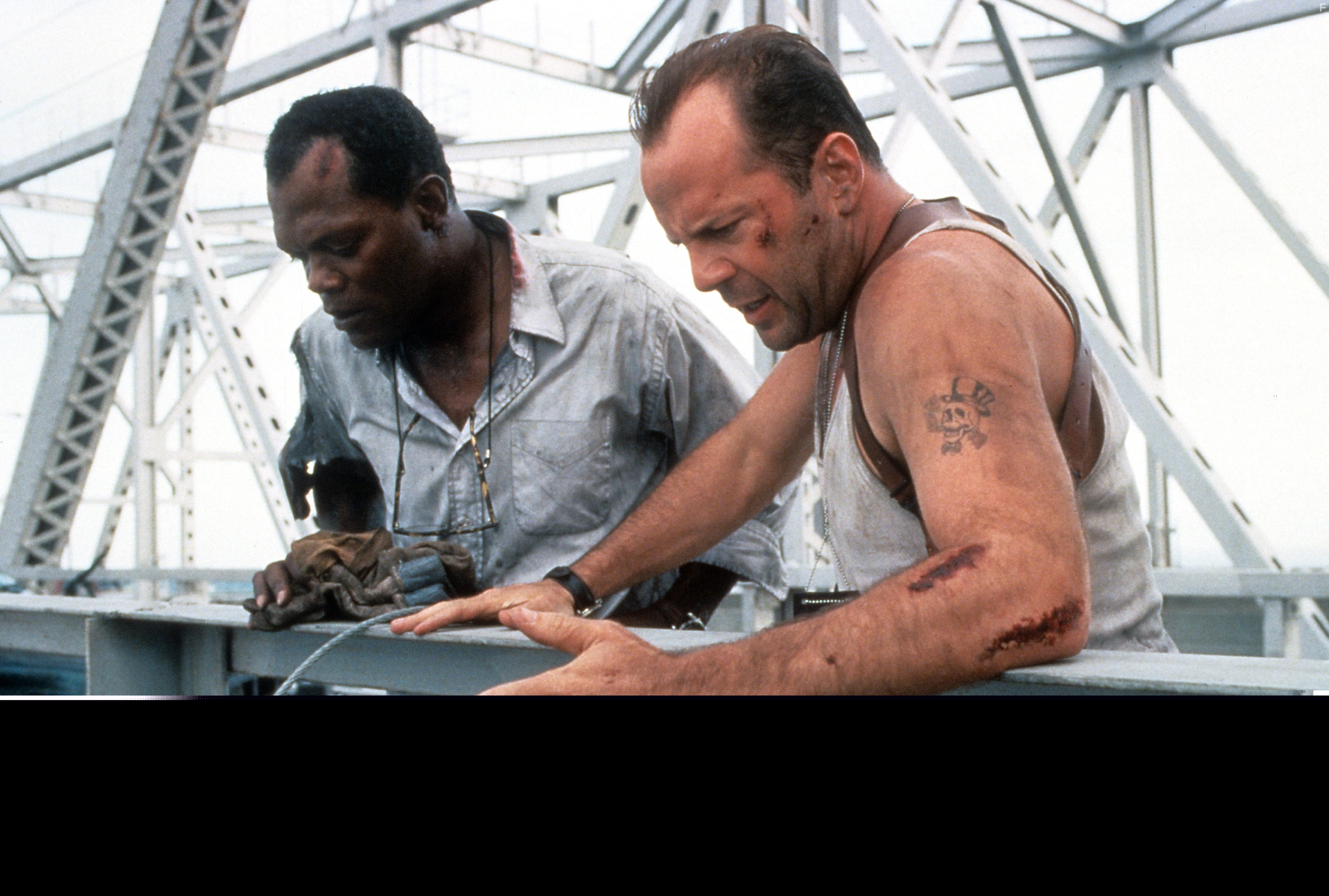 Samuel L. Jackson and Bruce Willis in Крепкий орешек 3 (1995)