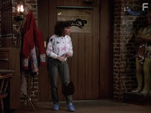 Rhea Perlman in Чирc (1982)