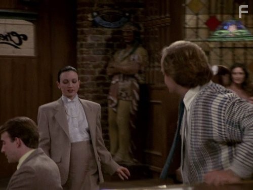 Kelsey Grammer and Bebe Neuwirth in Чирc (1982)