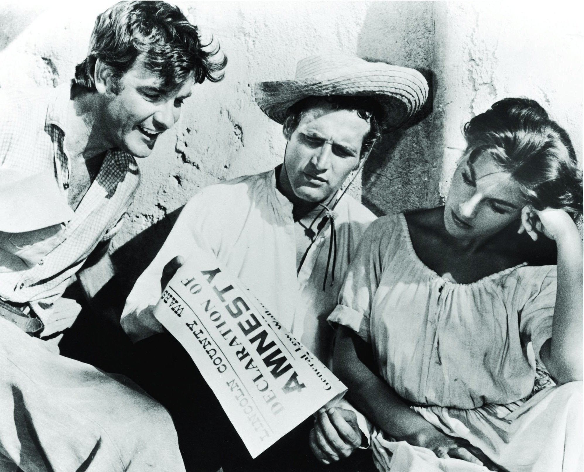 Paul Newman and Lita Milan in Пистолет в левой руке (1958)