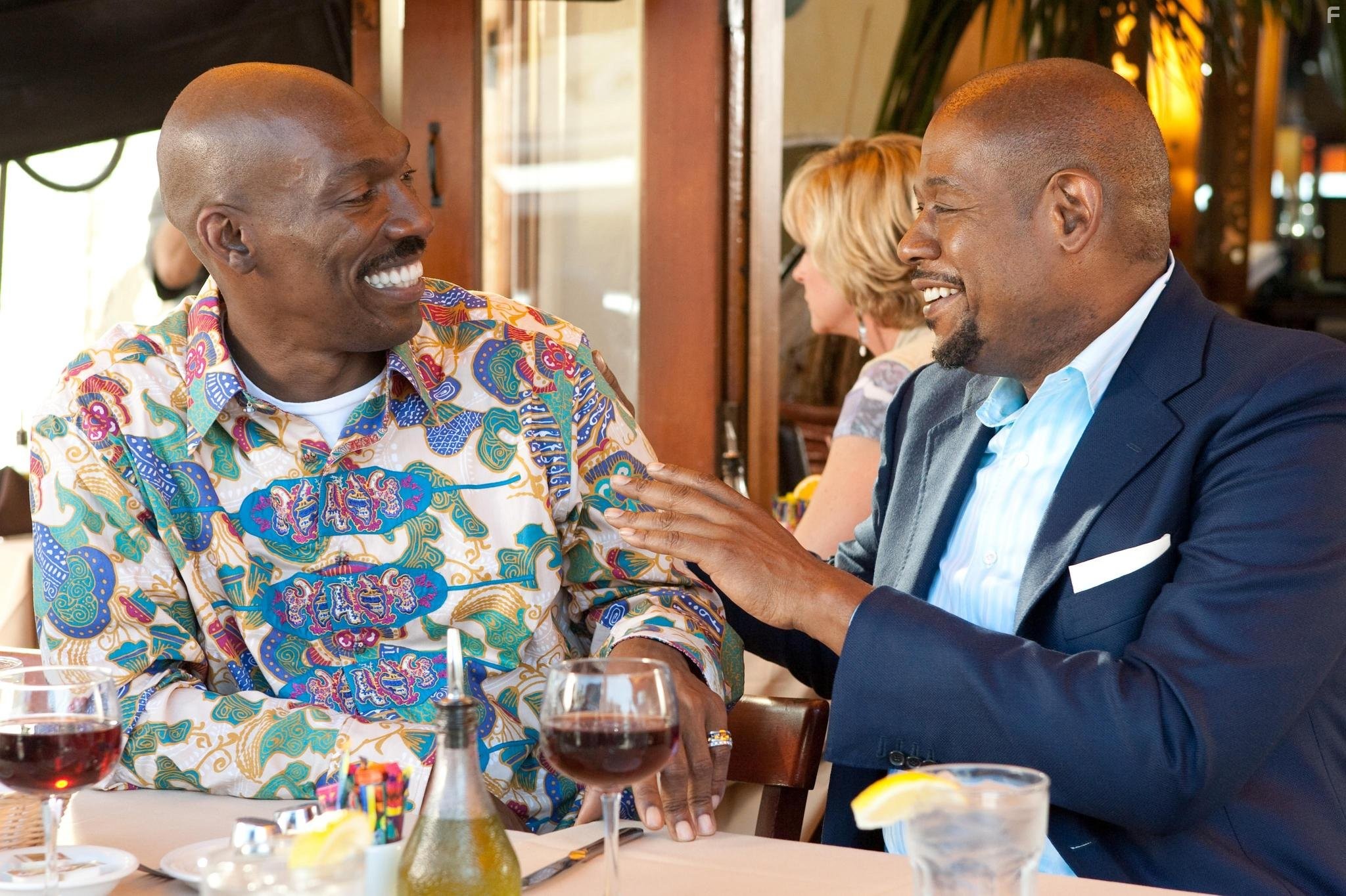 Forest Whitaker and Charlie Murphy in Семейная свадьба (2010)