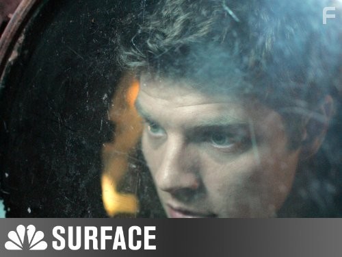 Jay R. Ferguson in Поверхность (2005)