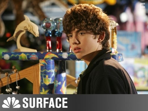 Carter Jenkins in Поверхность (2005)