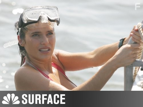 Lake Bell in Поверхность (2005)