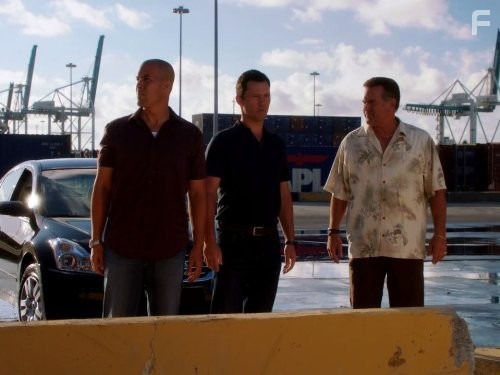 Coby Bell, Bruce Campbell, and Jeffrey Donovan in Чёрная метка (2007)
