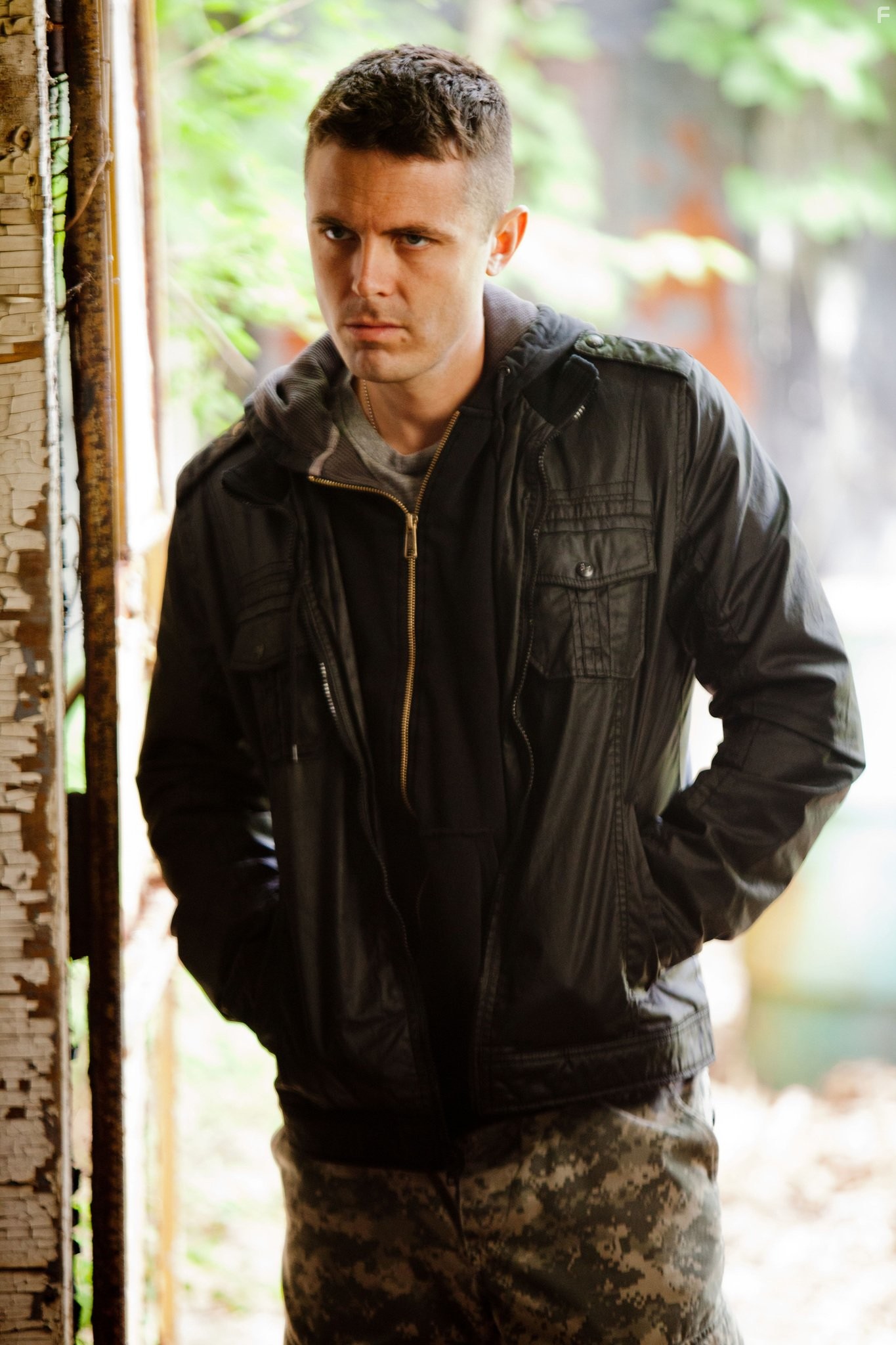 Casey Affleck in Из пекла (2013)