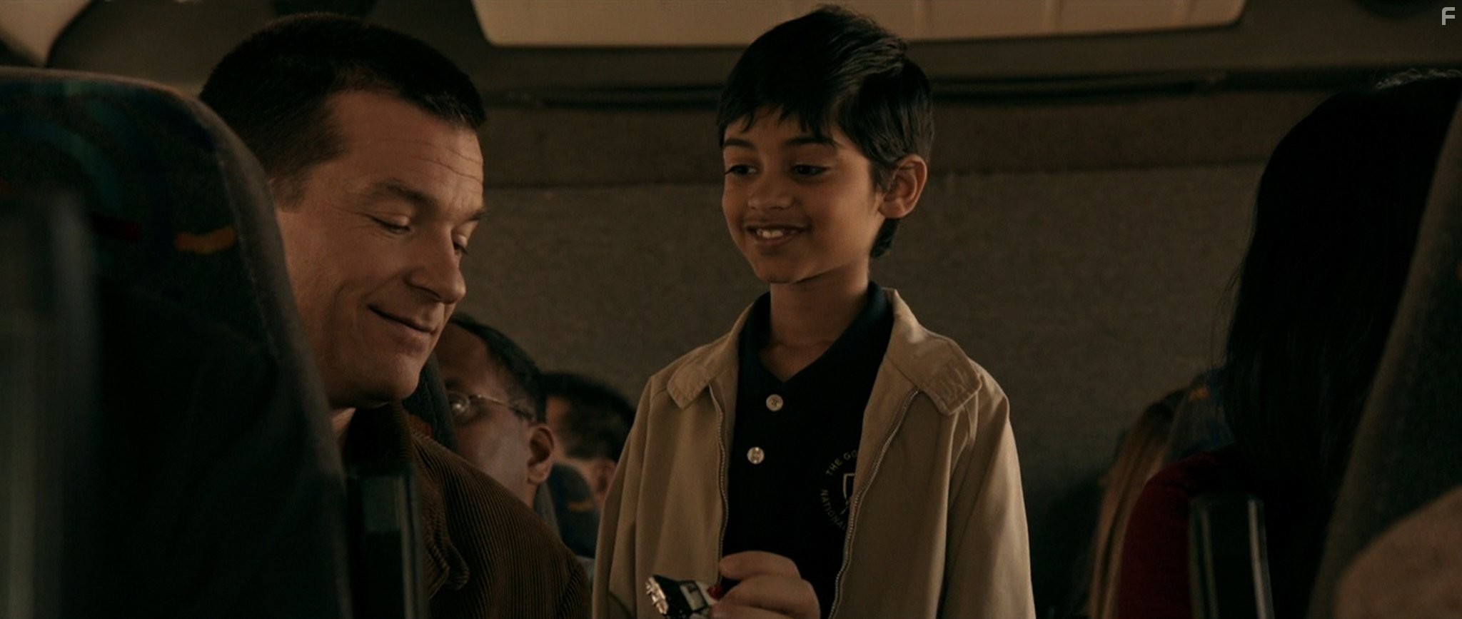Jason Bateman and Rohan Chand in Плохие слова (2013)