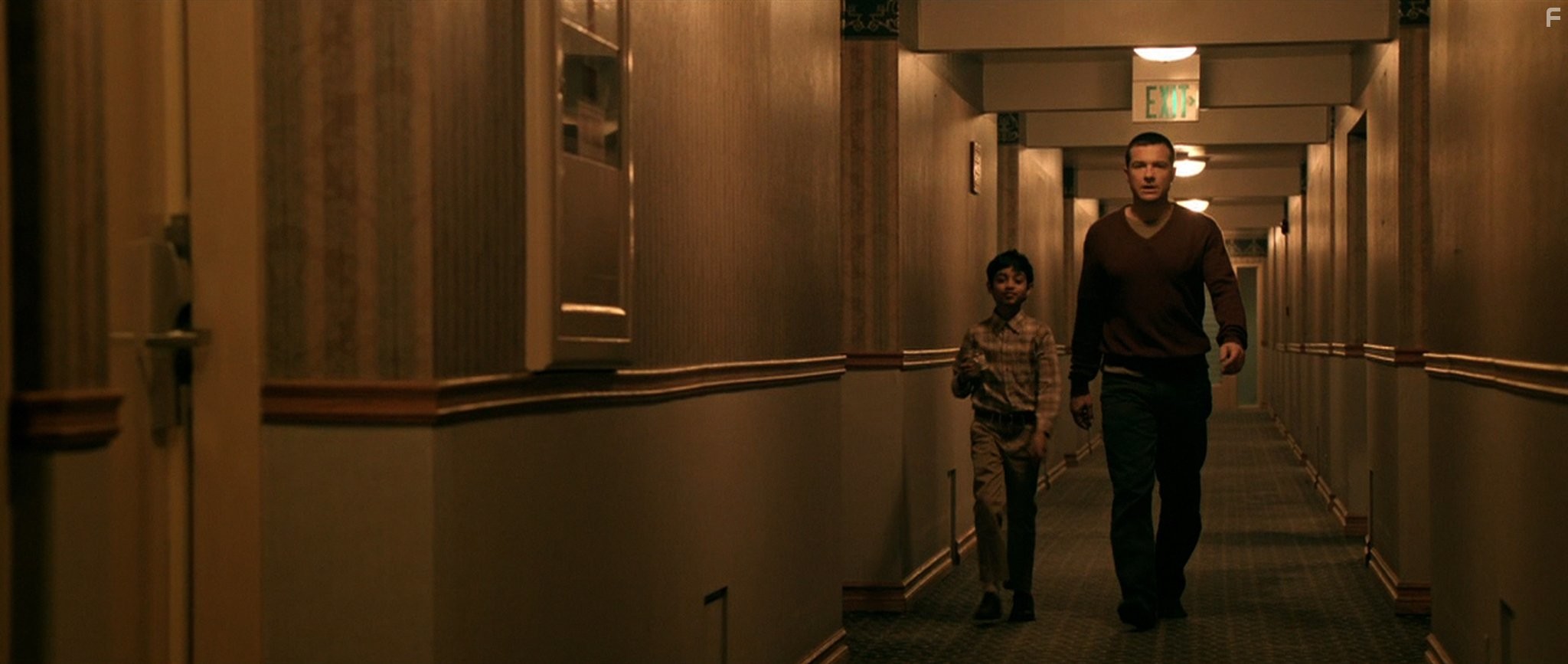 Jason Bateman and Rohan Chand in Плохие слова (2013)