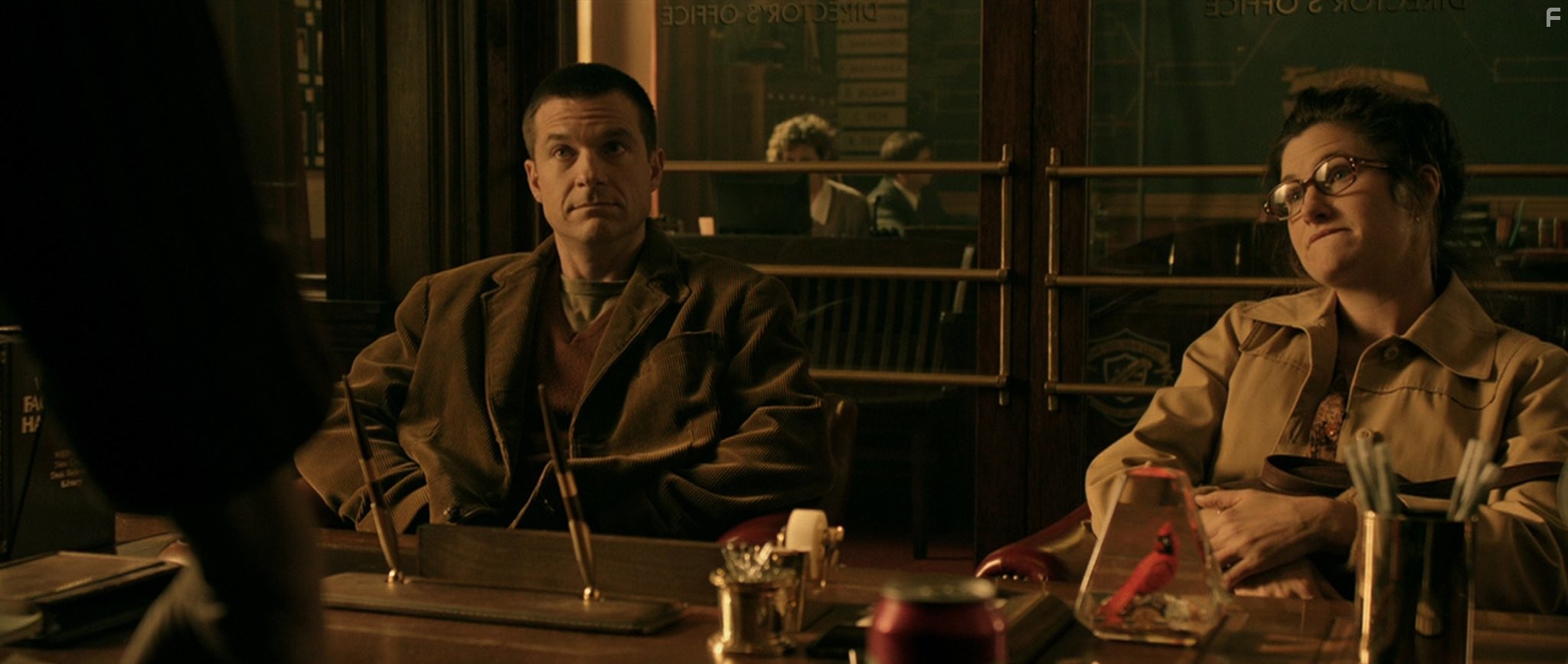 Jason Bateman and Kathryn Hahn in Плохие слова (2013)