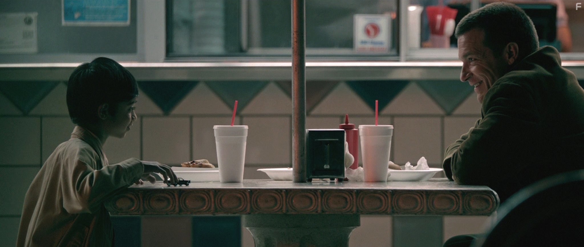 Jason Bateman and Rohan Chand in Плохие слова (2013)