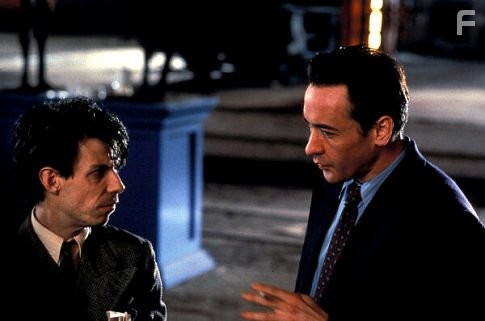 John Cusack and Noah Taylor in Макс (2002)