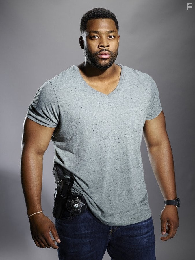 LaRoyce Hawkins in Полиция Чикаго (2014)