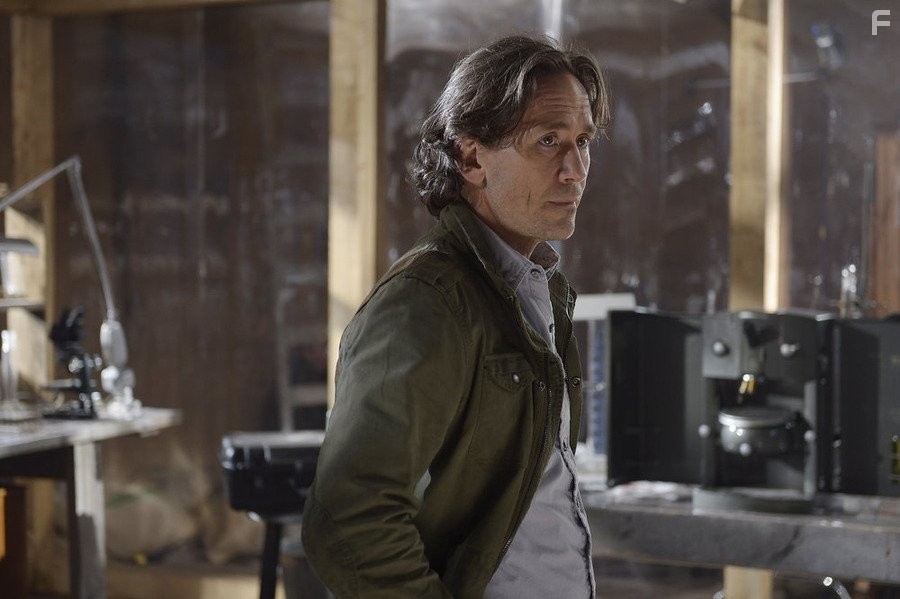 Neil Napier in Спираль (2014)