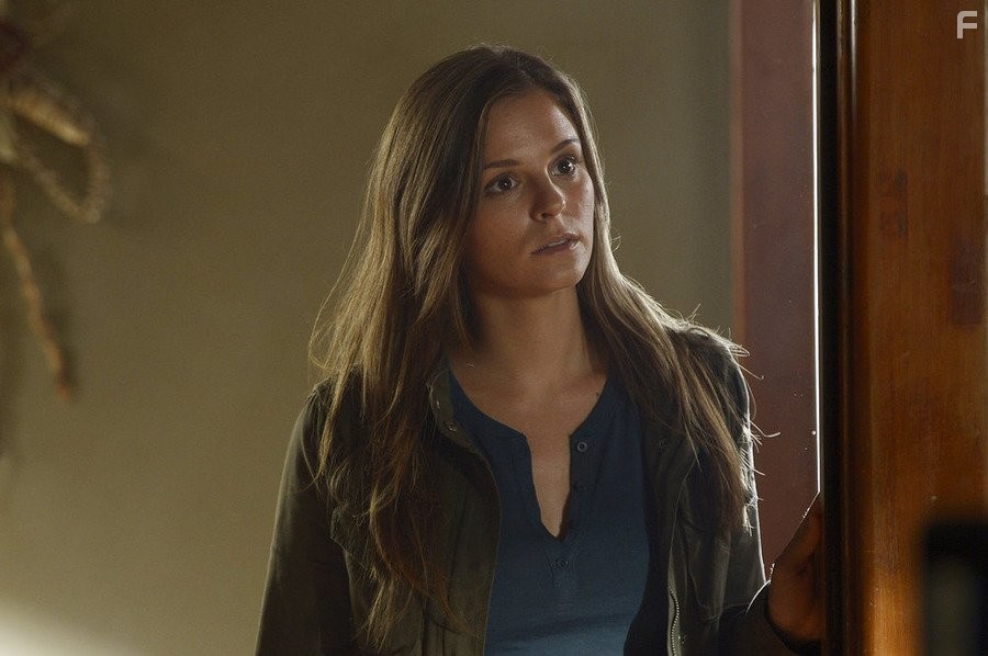 Jordan Hayes in Спираль (2014)